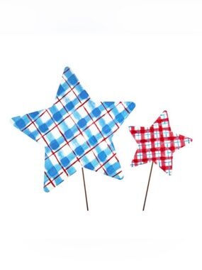 Metal Stars Large Blue Plaid and Small Red Plaid Outdoor Stakes